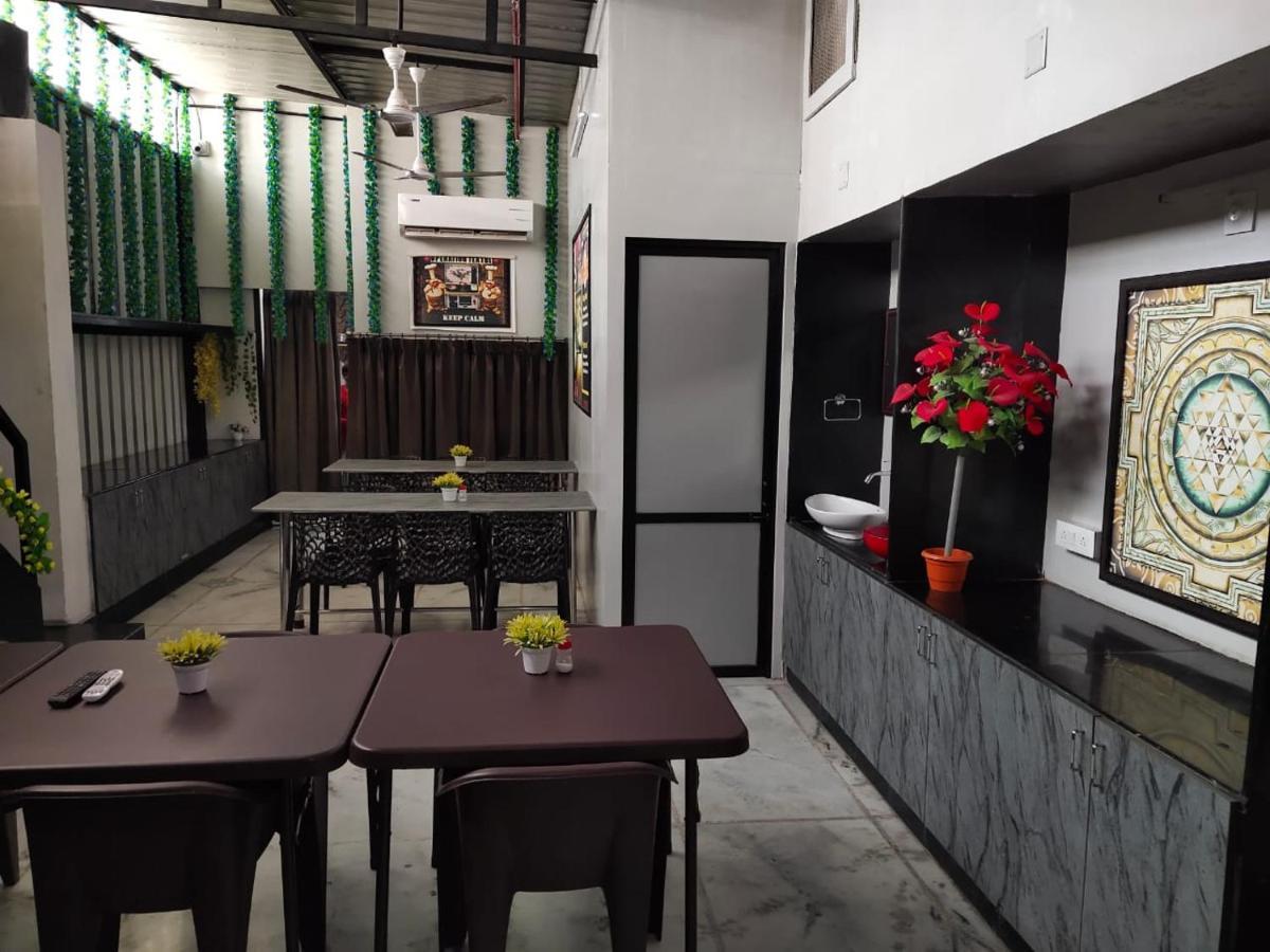 Dormitory Udaipur Exterior photo