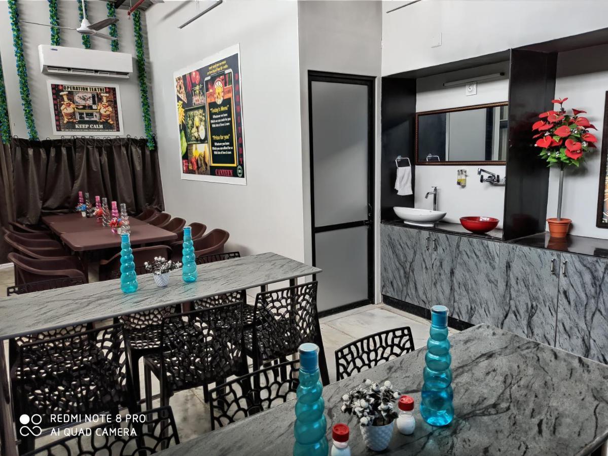 Dormitory Udaipur Exterior photo